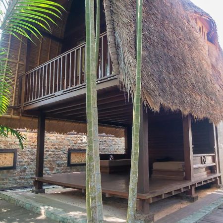 The Nichos Bungalows And Villas Nusa Lembongan Exterior foto