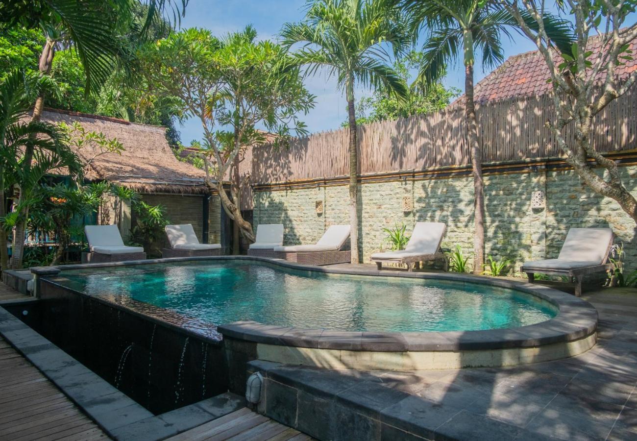 The Nichos Bungalows And Villas Nusa Lembongan Exterior foto
