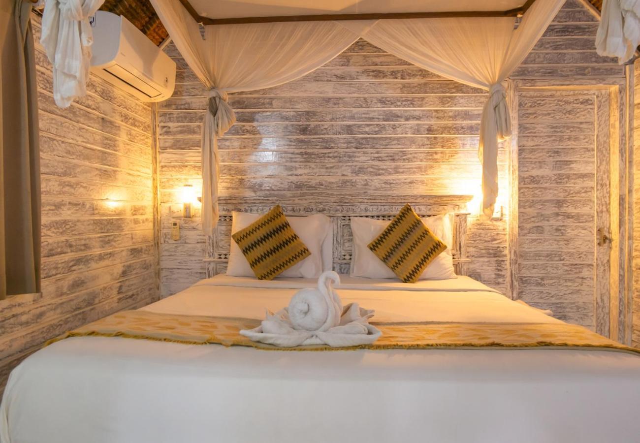 The Nichos Bungalows And Villas Nusa Lembongan Exterior foto