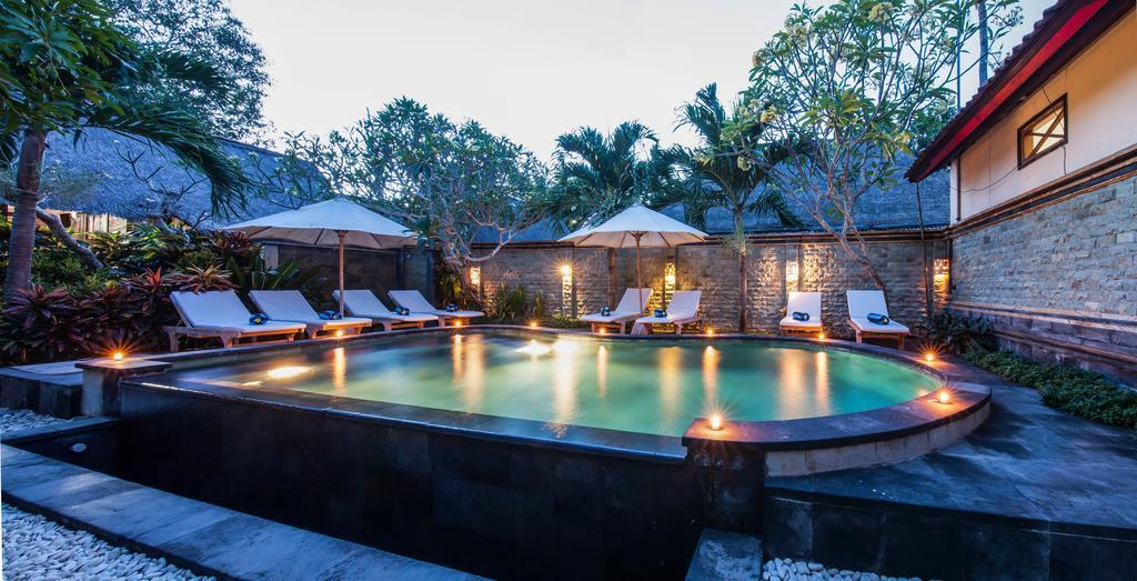 The Nichos Bungalows And Villas Nusa Lembongan Exterior foto